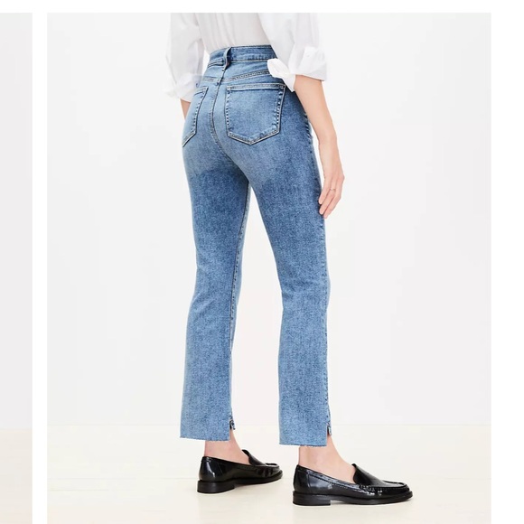 LOFT Blue Ankle Cropped Jeans Size 12 - Picture 2 of 7